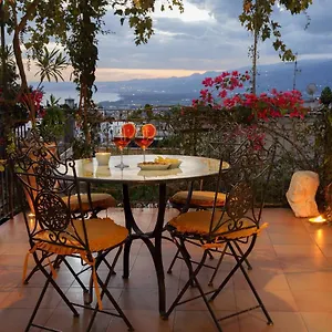 https://le-terrazze-del-teatro-greco.taorminaitalyhotels.com